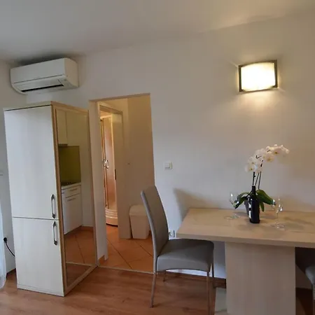 Barac - Apartment Podstrana